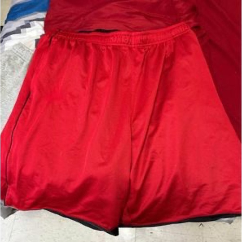 Men’s shorts XL L and L